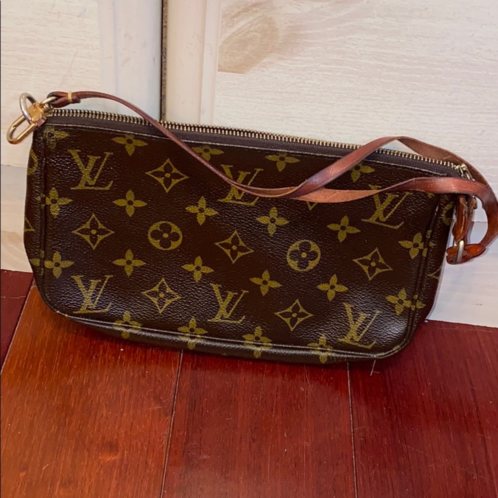 2001 Louis Vuitton Handbag